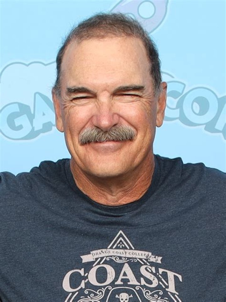 Patrick Warburton Height, Weight, Age, Spouse, Family, Facts, Biography