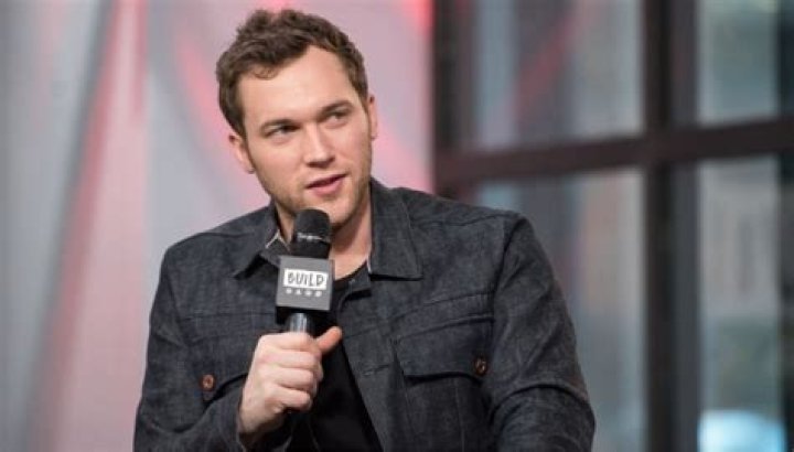 Phillip Phillips Net Worth | Celebrity Net Worth