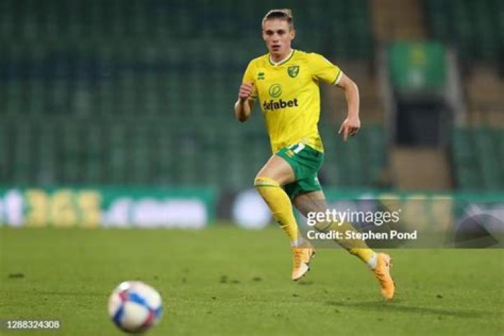 Przemyslaw Placheta Salary, Net Worth, Wife, Married, Age, Wiki, Stats, Parents, Transfer Fee, FIFA 22