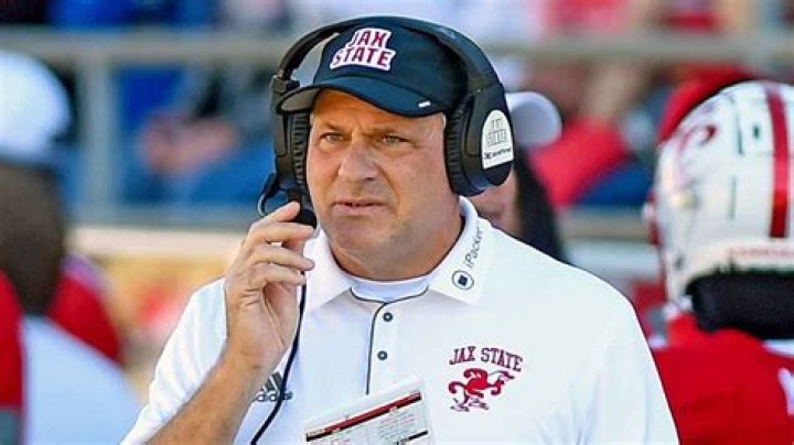 Rich Rodriguez's Salary and Net worth in 2010; How is his Married Life? Sexual Allegations and Personal Life
