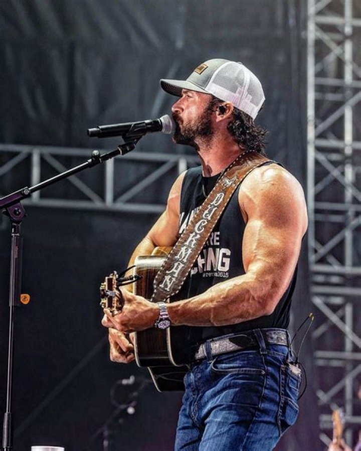 Riley Green Height, Weight, Age, Family, Children, Biography