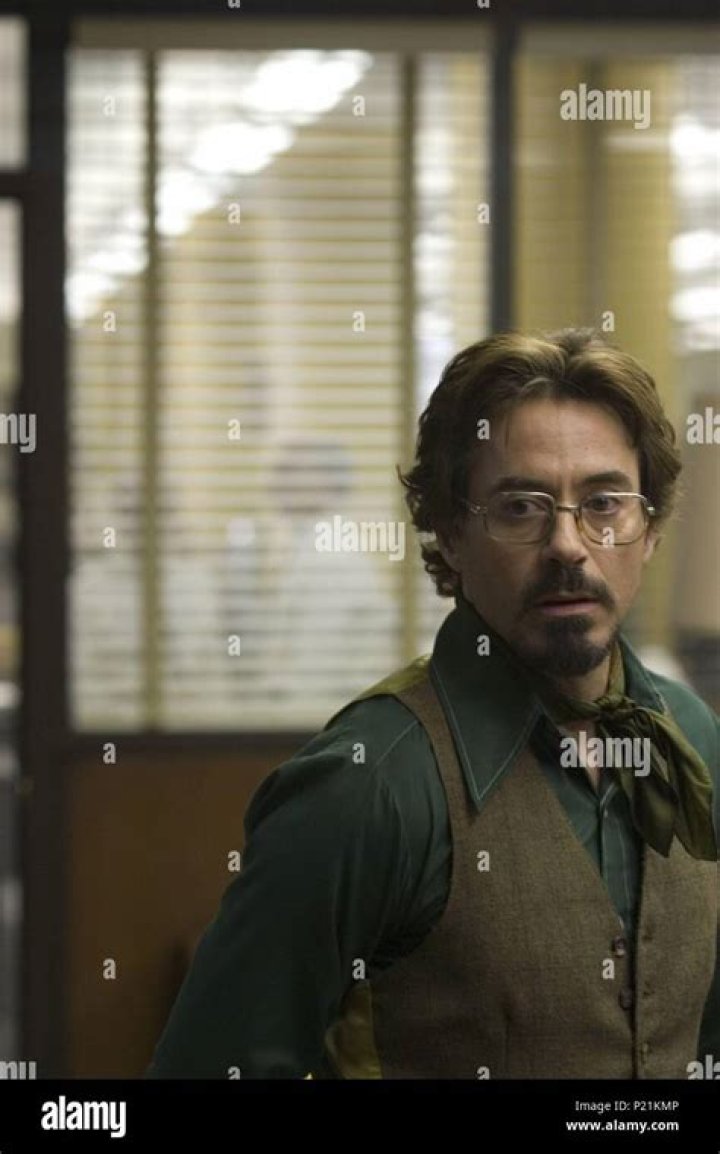 Robert Downey Jr. Left "Mason Jars of Urine" on "Zodiac" Set, David Fincher Says