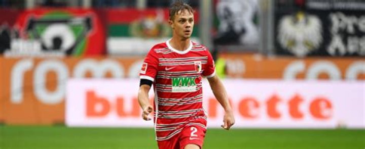 FC Augsburg's Defender Robert Gumny's Biography, Family, Parents, Siblings, Earnings, Contract, Net Worth, Salary, Girlfriend and Relationship Status