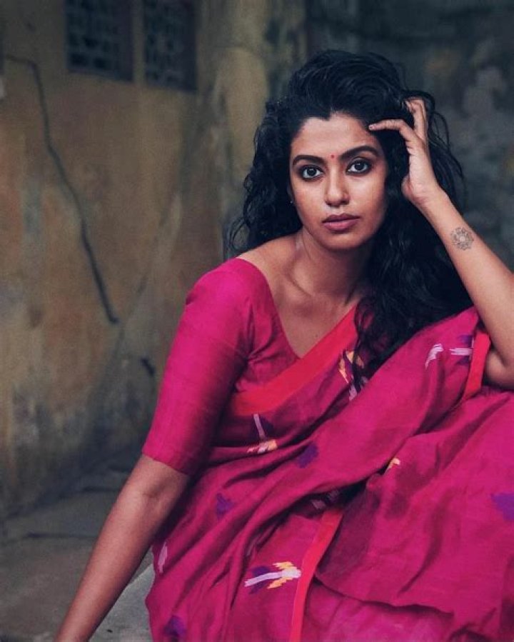 Roshni Haripriyan Height, Weight, Age, Boyfriend, Facts, Biography