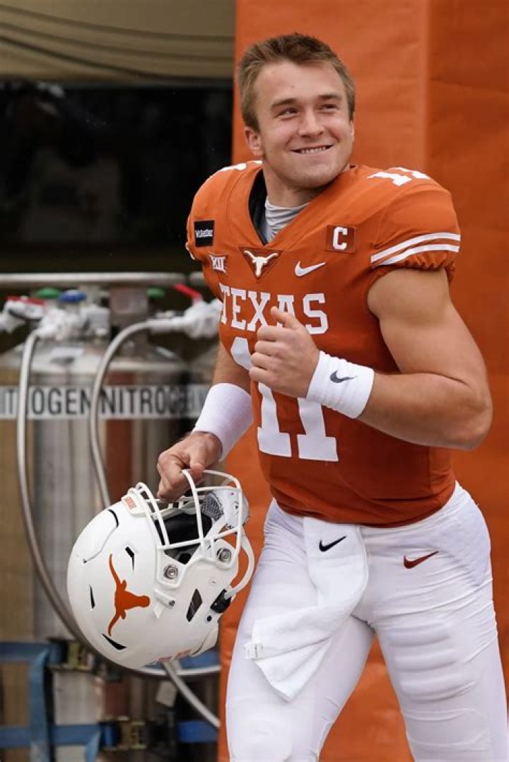 NFL Quarterback Sam Ehlinger Bio, Stats, NFL Draft, Salary, Contract, Net Worth, & Girlfriend