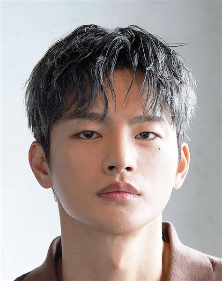 Seo In-guk Height, Weight, Age, Spouse, Family, Facts, Biography