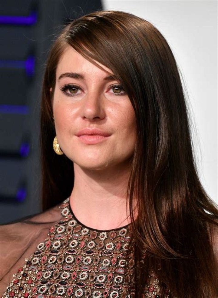 Hire Shailene Woodley For an Appearance at Events or Keynote Speaker Bookings.