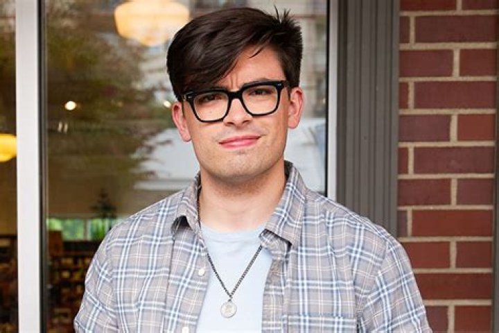 Spin Editor-in-Chief Craig Marks Exits As SpinMedia Receives $7.5 Million In Funding