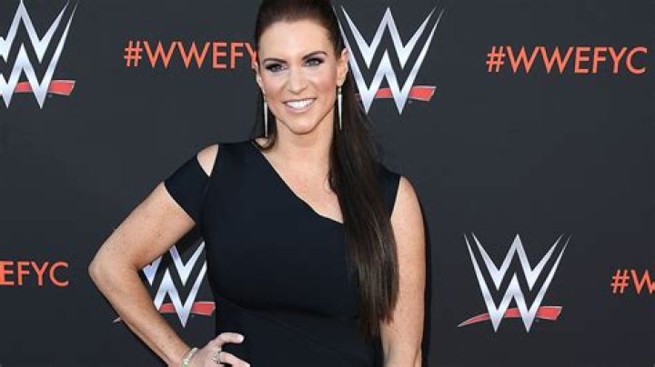 Stephanie McMahon Bio fact of age,height,net worth,salary,nationality,boyfriend,spouse