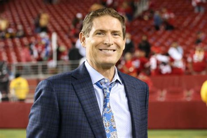Steve Young, Biography, NFL, HAll Of Fame, TV-host, sportscaster, ESPN, affair, married, salary, net worth, Children