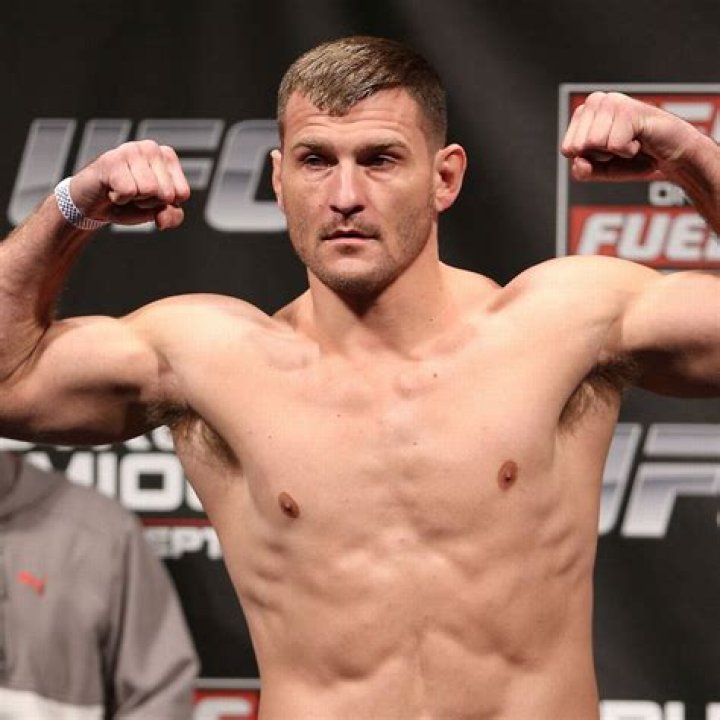 American professional mixed martial artist, Stipe Miocic has a net worth over $4 million
