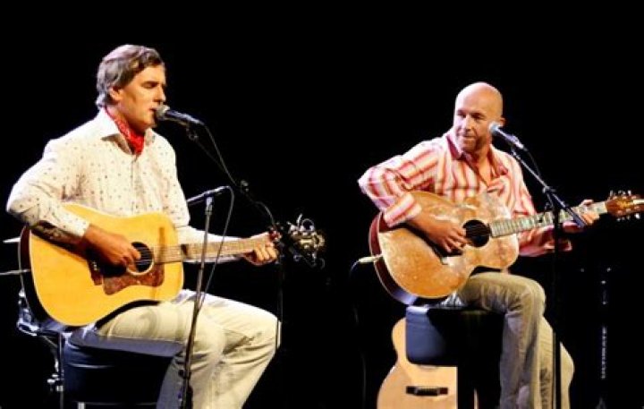 The Go-Betweens' Grant McLennan Dies