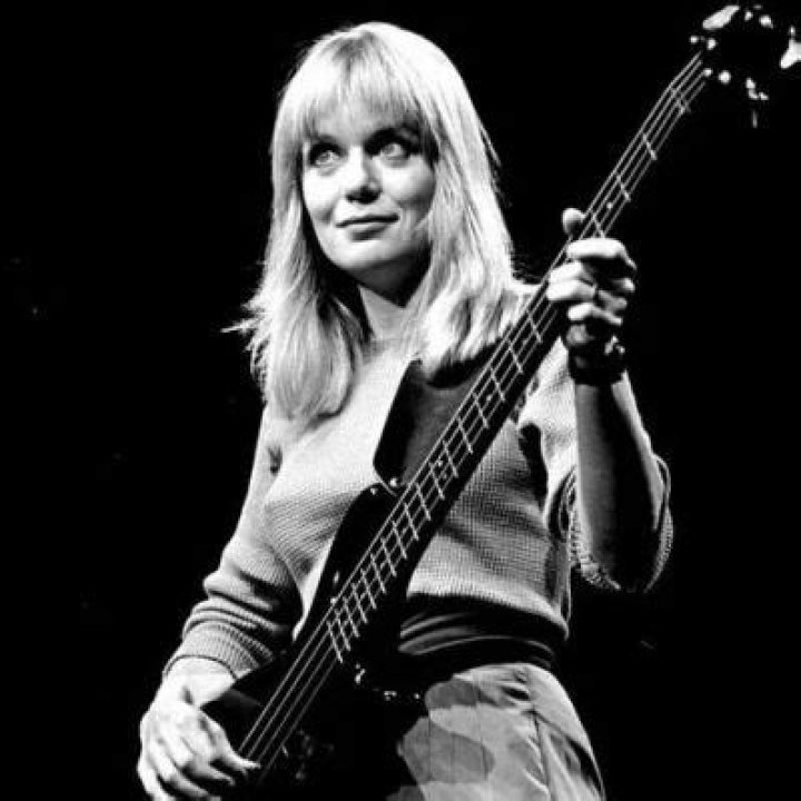 Tina Weymouth Net Worth | Celebrity Net Worth