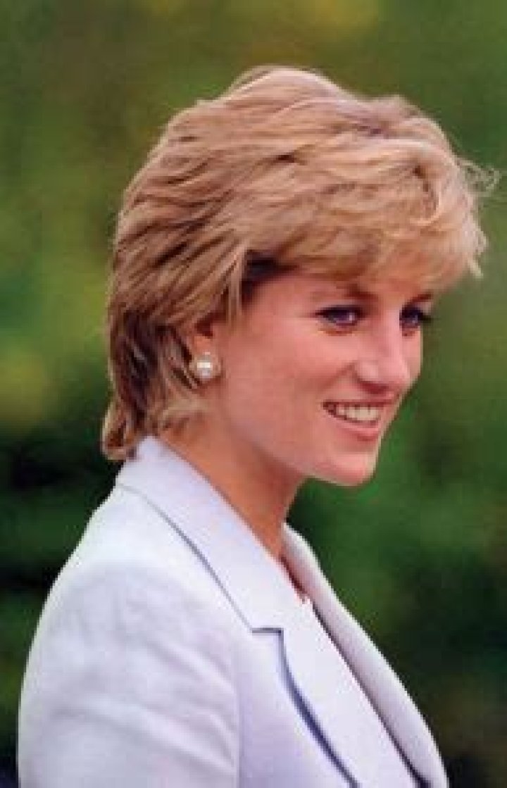 Top 10 Celebrities Who Lost Their Lives in Car Accidents by AskMen