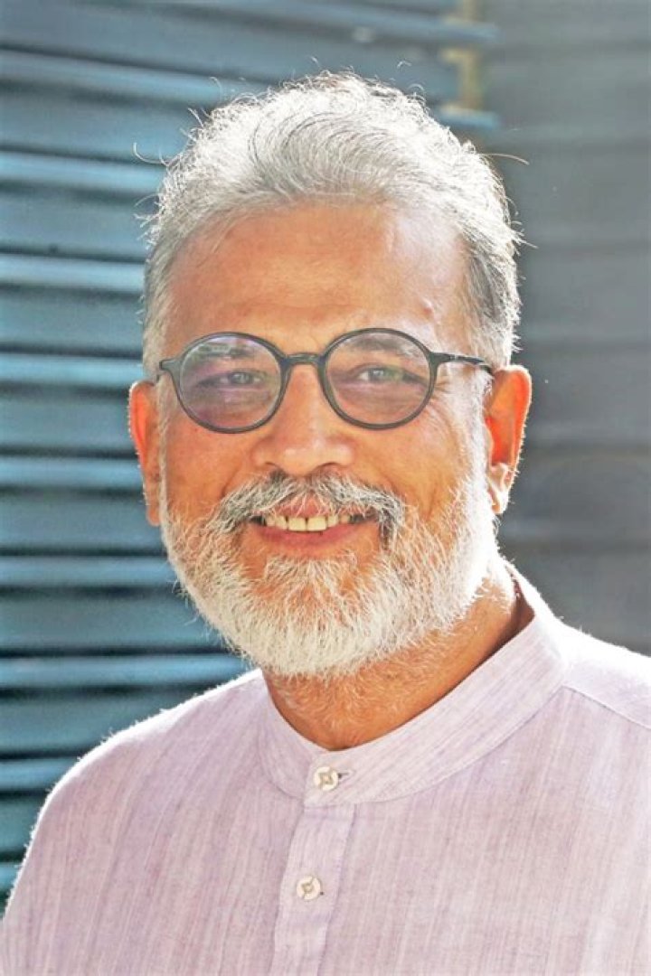 Tushar Gandhi Height, Weight, Age, Wife, Children, Family