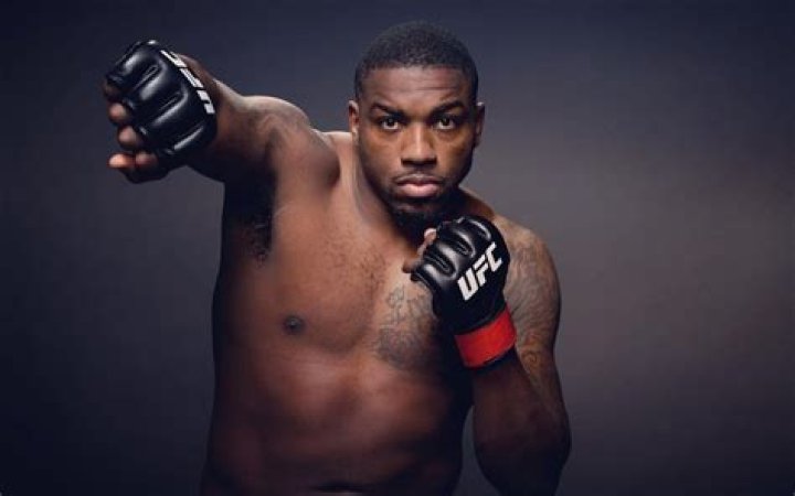Walt Harris' Missing Step Daughter- MMA, UFC, Salary, Net worth, Fights, Wins, Losses, TUF, Married, Children, Facts