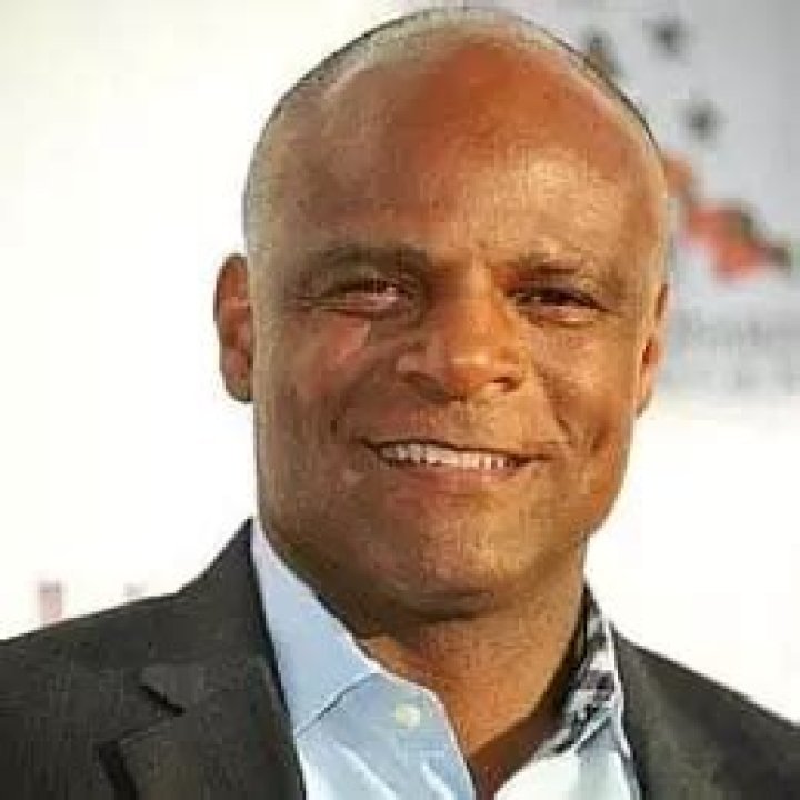 Warren Moon Net Worth | Celebrity Net Worth