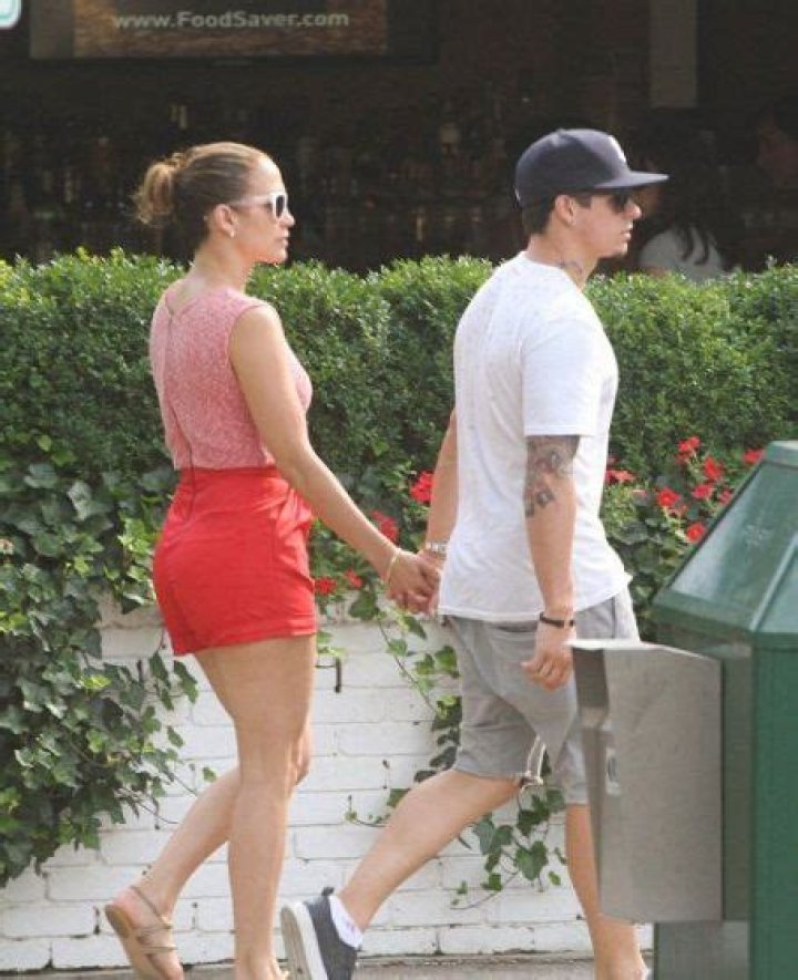 Who is Casper Smart Dating Now