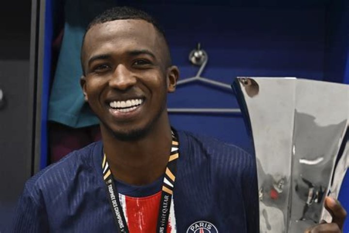 William Pacho Bio, Age, Net Worth, Salary, Market Value, Stats, & Girlfriend