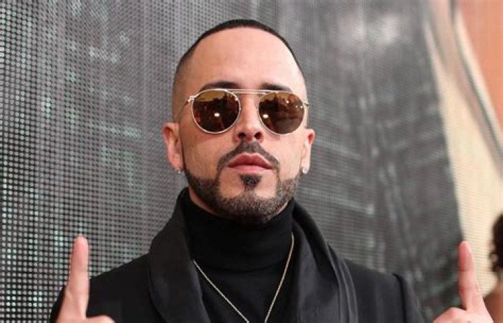 Yandel Height, Weight, Age, Spouse, Biography, Family, Facts