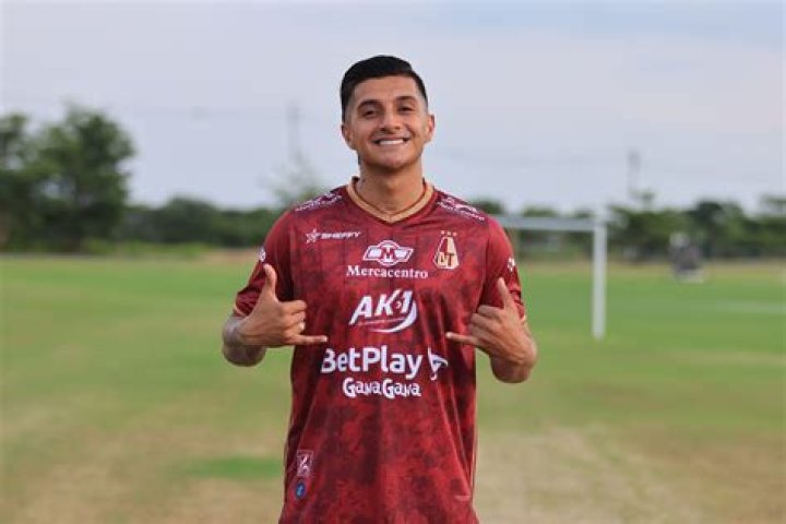 Yeison Guzman Bio, Age, Net Worth, Salary, Contract, Market Value, & Stats: Who Is His Girlfriend?