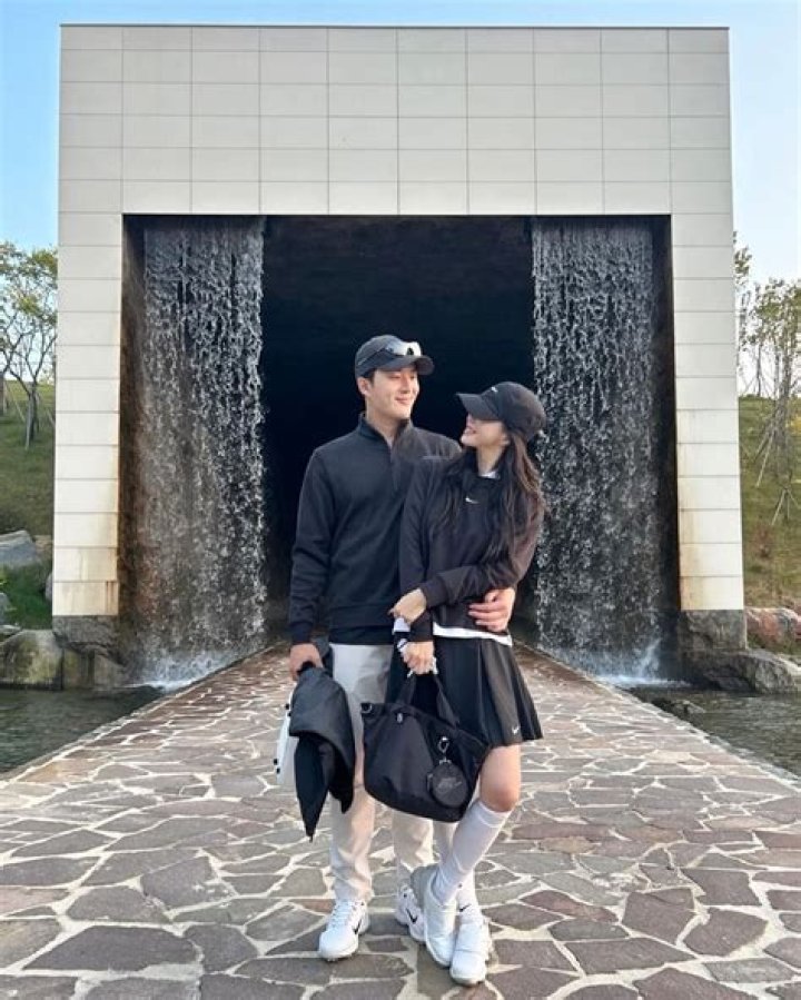 This Is What It's Like Having a Much Younger Husband