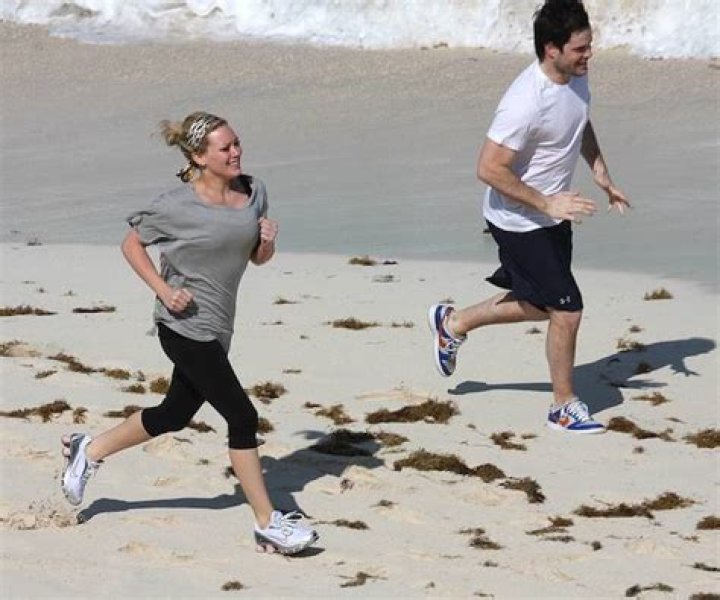 Younger star Hilary Duff shares her Fitness Secrets and says No to Dieting