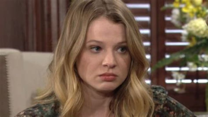 Summer Finally Frees Herself From The Abbotts?