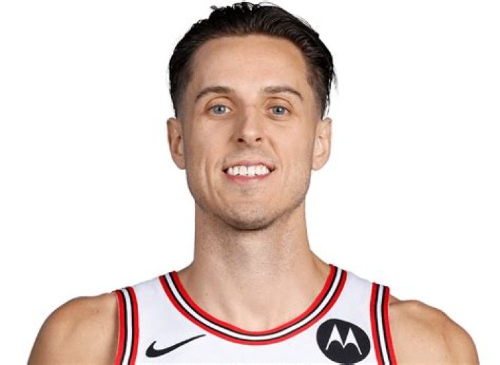 NBA Player Zach Collins Bio-salary, net worth, career, contract, stats, earnings, affair, girlfriend, married, age, nationality